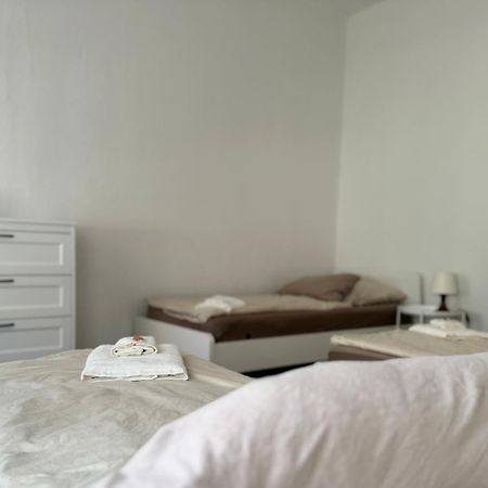 Ferienwohnung In Zwickau Buitenkant foto